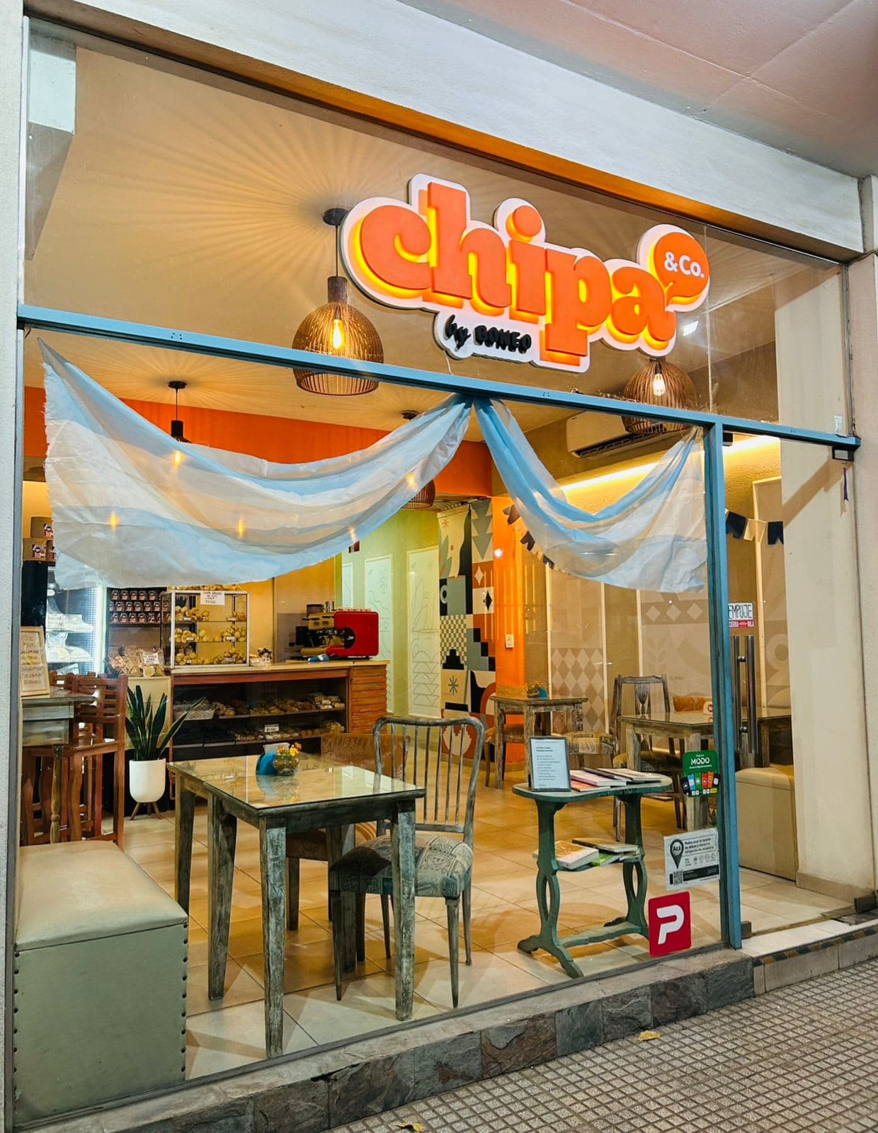 Fachada de Chipa&Co. Boulevard Gálvez